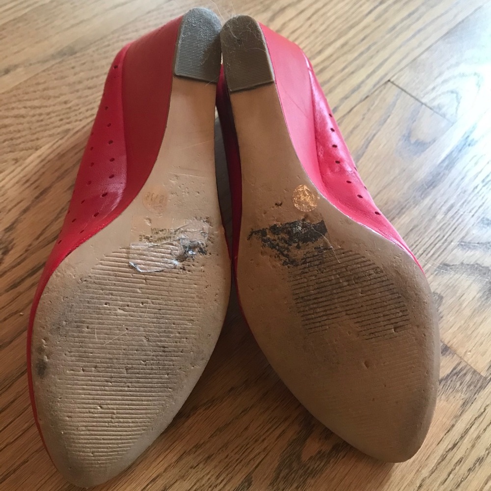 Sole Society Red Wedges - Picture 2 of 3